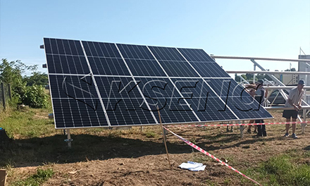 Línea de producción de estanterías solares de acero