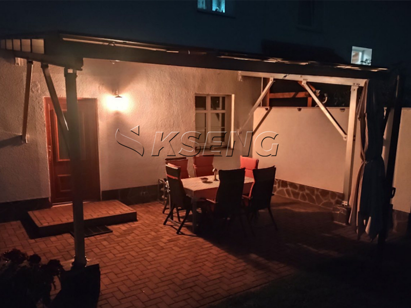 P&eacute;rgola fotovoltaica de aluminio