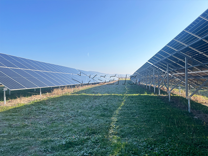Granja solar de 650 kW conectada con &eacute;xito en Alemania utilizando el sistema de montaje KS-Ground S de Kseng