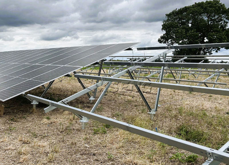 sistema de montaje solar en tierra