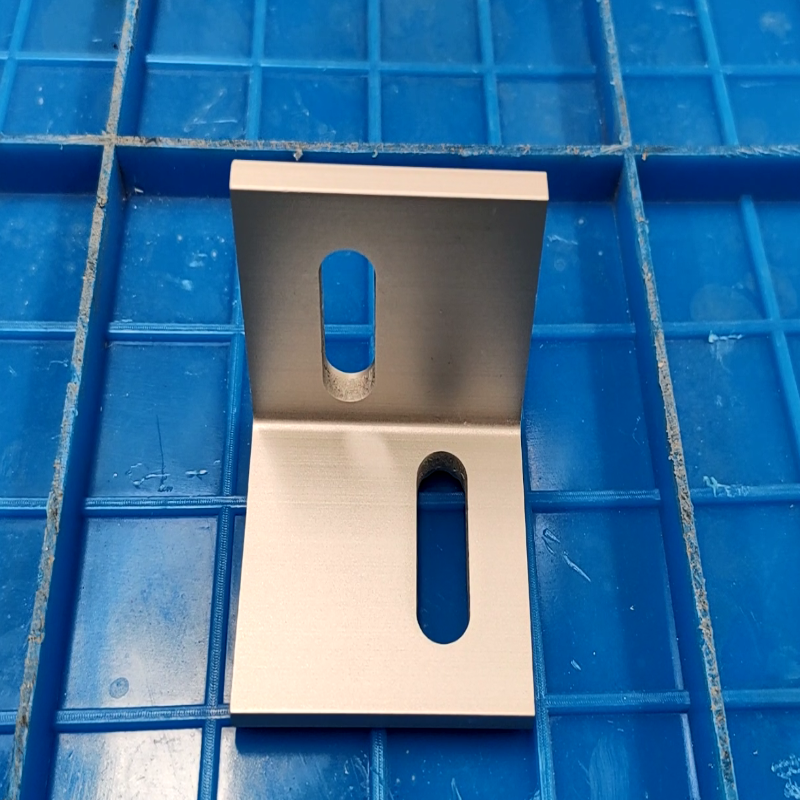 Pies solares en L de aluminio para montaje en techo solar Kseng