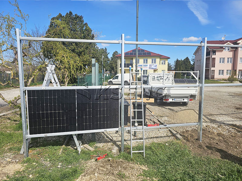 Sistema de valla solar