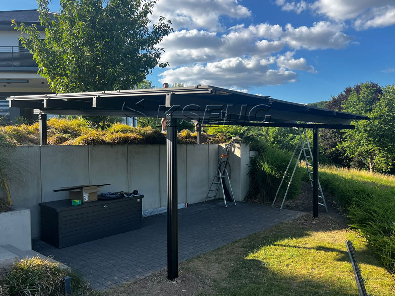 P&eacute;rgola solar impermeable de aluminio negro: una combinaci&oacute;n perfecta entre funcionalidad y eficiencia econ&oacute;mica