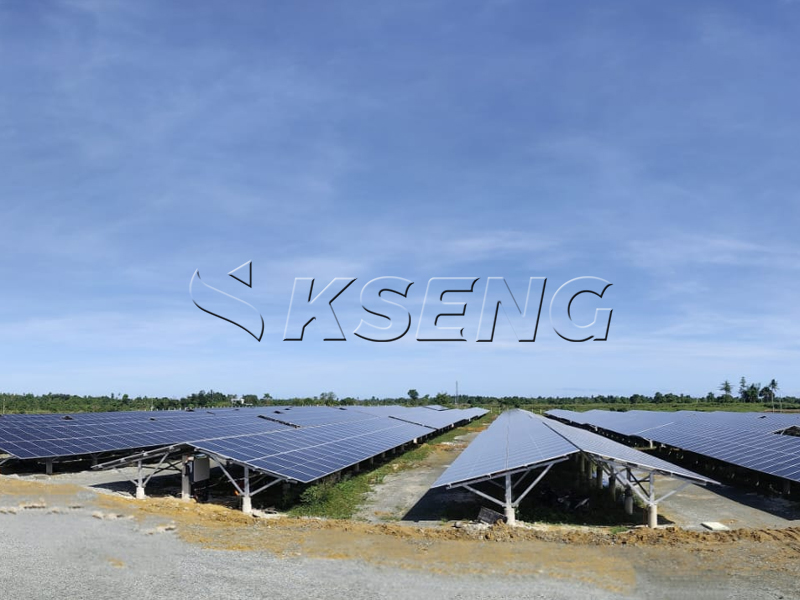 Parque solar a gran escala que utiliza una estructura de montaje fotovoltaico Este-Oeste