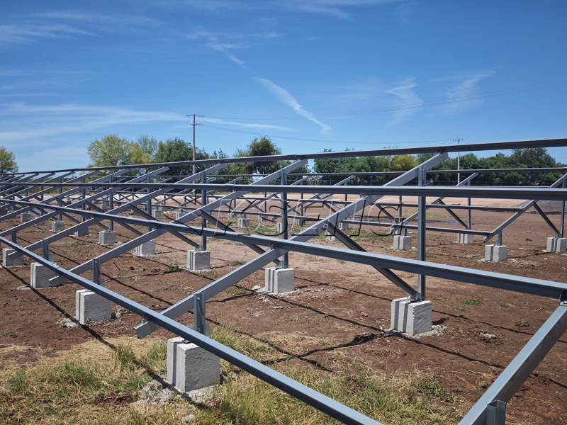 Estudio de caso: el sistema de montaje en tierra Zn-Al-Mg de Kseng Solar respalda un proyecto solar de 3,673 MW en M&eacute;xico