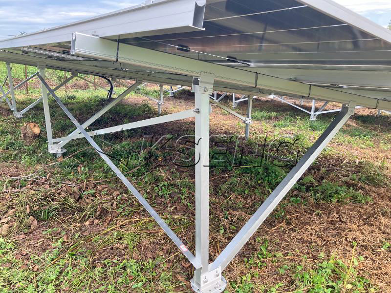 Kseng-sistema-de-montaje-solar-en-tierra-interior-con-recubrimiento-HDG