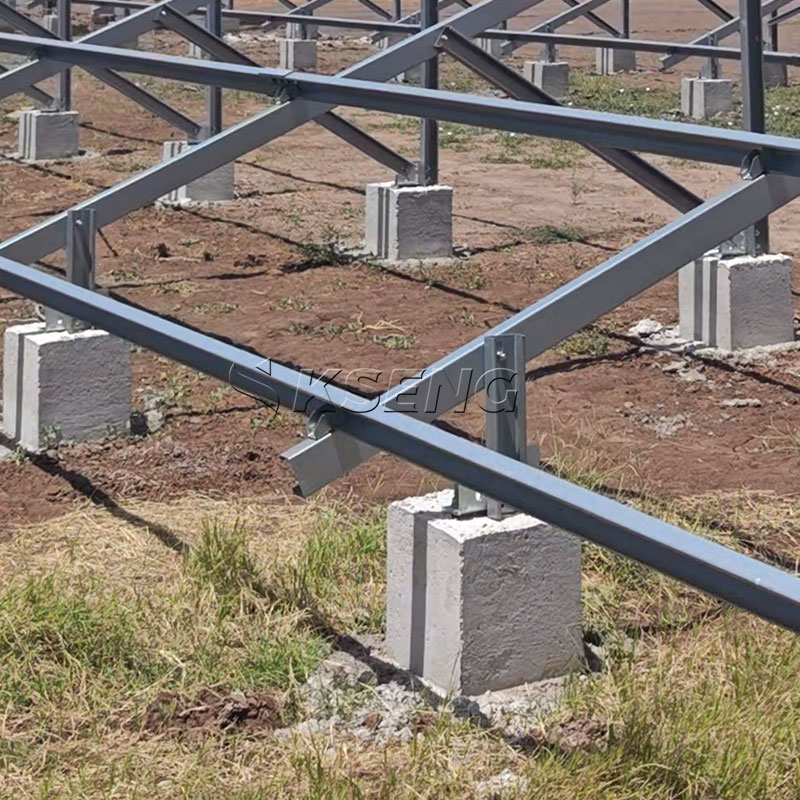 Sistema solar de montaje en tierra de acero al carbono, magnesio, aluminio y zinc para cimientos de hormig&oacute;n