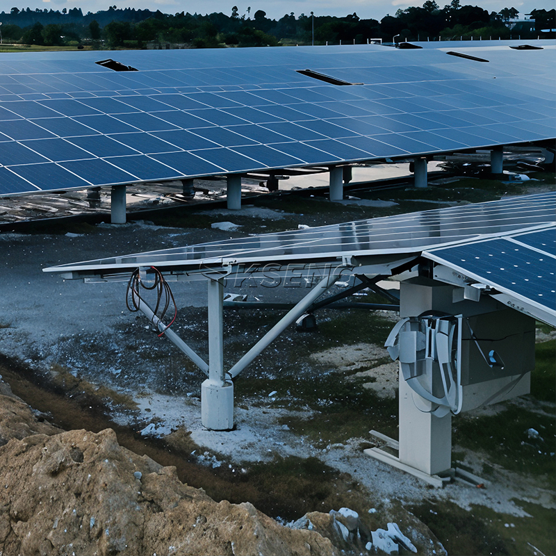 Disposici&oacute;n este-oeste del sistema de montaje solar del suelo de pilotes de acero galvanizado en caliente