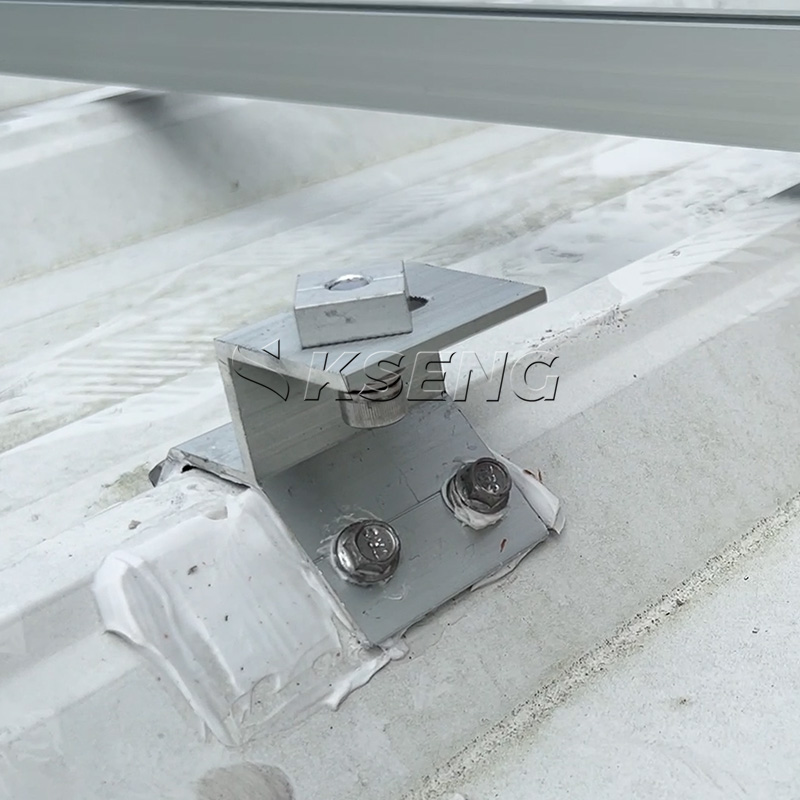 Abrazadera solar de techo de metal trapezoidal para sistema de montaje fotovoltaico